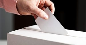 Dal referendum rischi e opportunità per i titoli del mercato italiano
