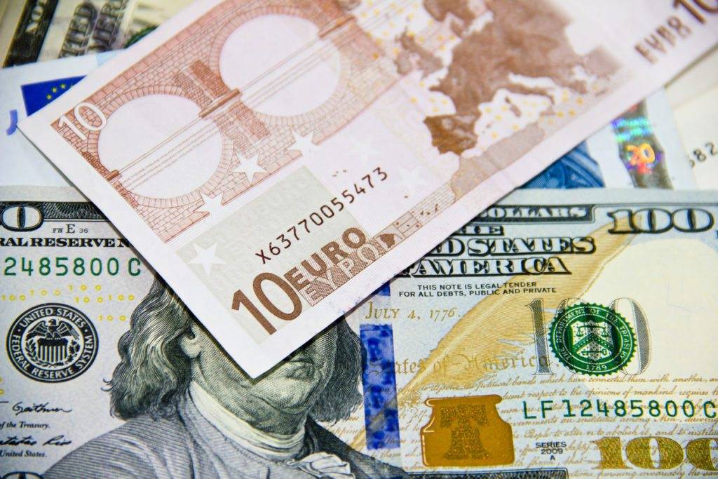 Euro dollaro Perch La Moneta Unica Potrebbe Vincere Il Braccio Di Ferro euro-dollaro-perch-la-moneta-unica-potrebbe-vincere-il-braccio-di-ferro