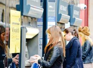 Se vince Le Pen, il conto più salato ricadrebbe sul sistema bancario