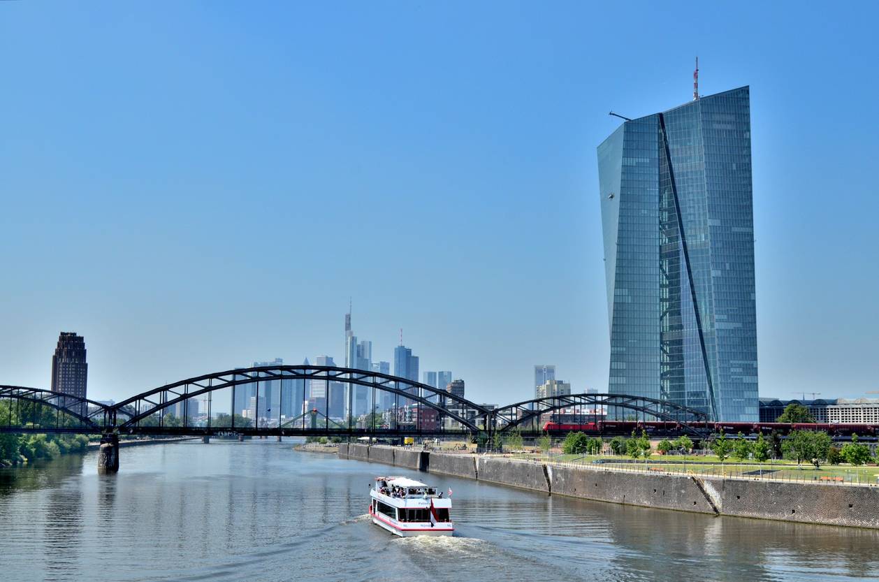 financialounge -  Amundi BCE mercati obbligazionari quantitative easing settore finanziario