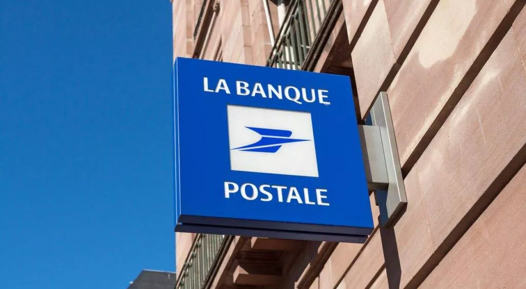 financialounge - elezioni Emmanuel Macron francia fusioni e acquisizioni Marine Le Pen settore bancario