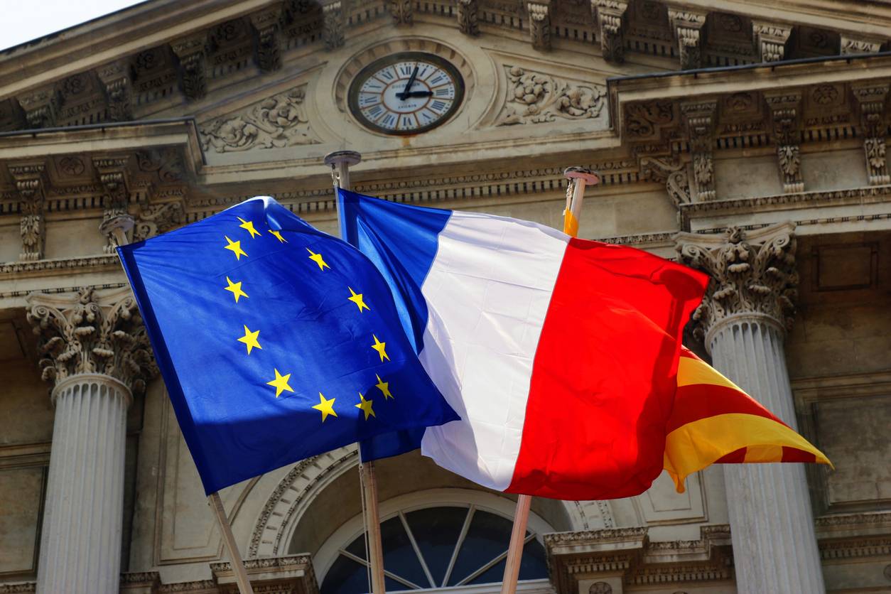 financialounge -  elezioni Europa francia italia M5S Marine Le Pen Movimento Cinque Stelle Sudhir Roc-Sennett Vontobel