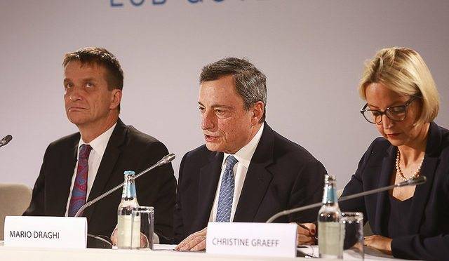 financialounge -  BCE inflazione Mario Draghi politica monetaria quantitative easing Santander tapering titoli di stato