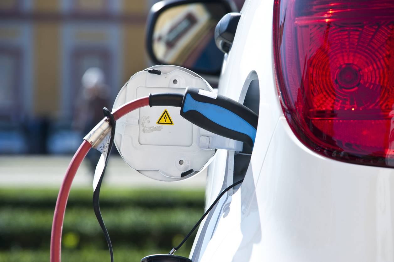 financialounge -  auto elettriche batterie cina ESG Fidelity finanza sostenibile investimenti green Morning News
