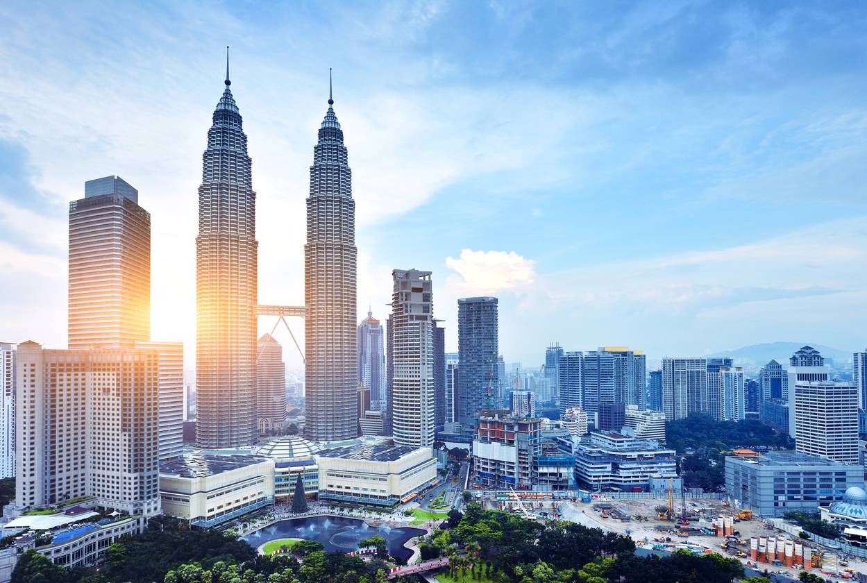 financialounge -  Asia mercati azionari settore energetico settore tecnologico utili