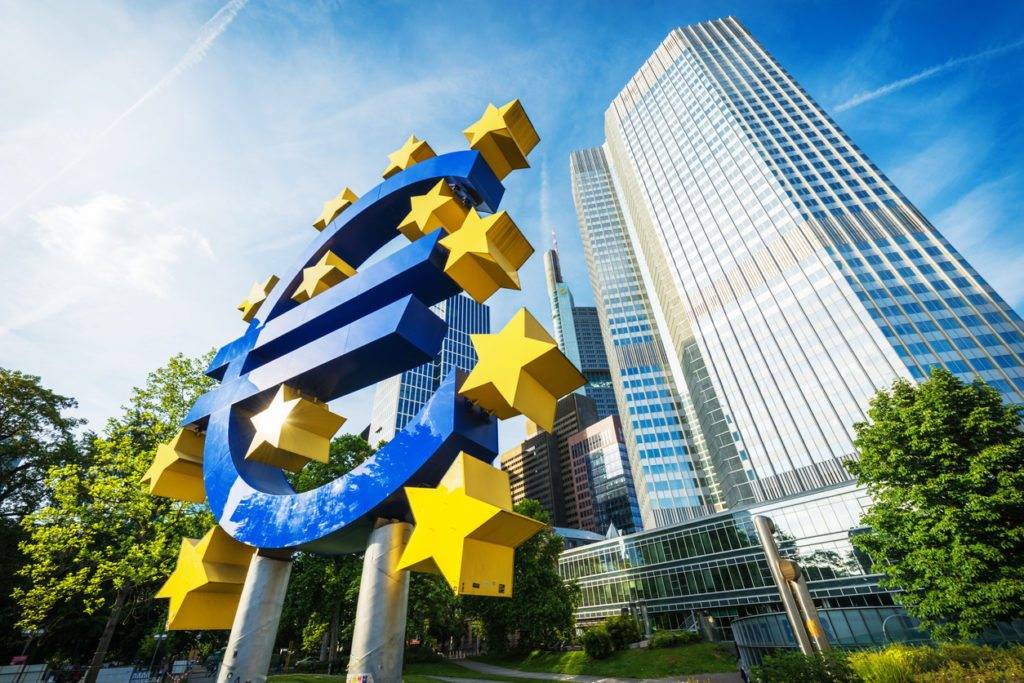 financialounge -  BCE Mario Draghi quantitative easing tapering tassi di interesse