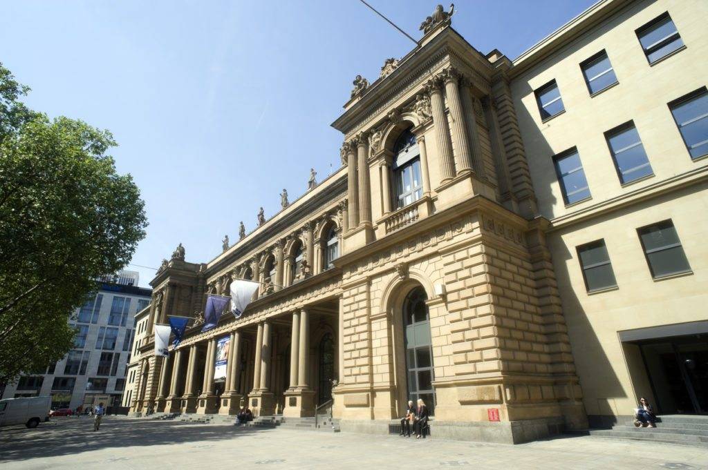 financialounge - borsa Credit Suisse Dan Scott dividendi mercati azionari