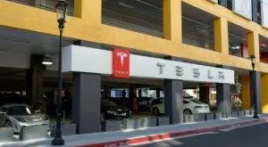 financialounge - auto elettrica corporate bond Elon Musk ford mercati obbligazionari Tesla