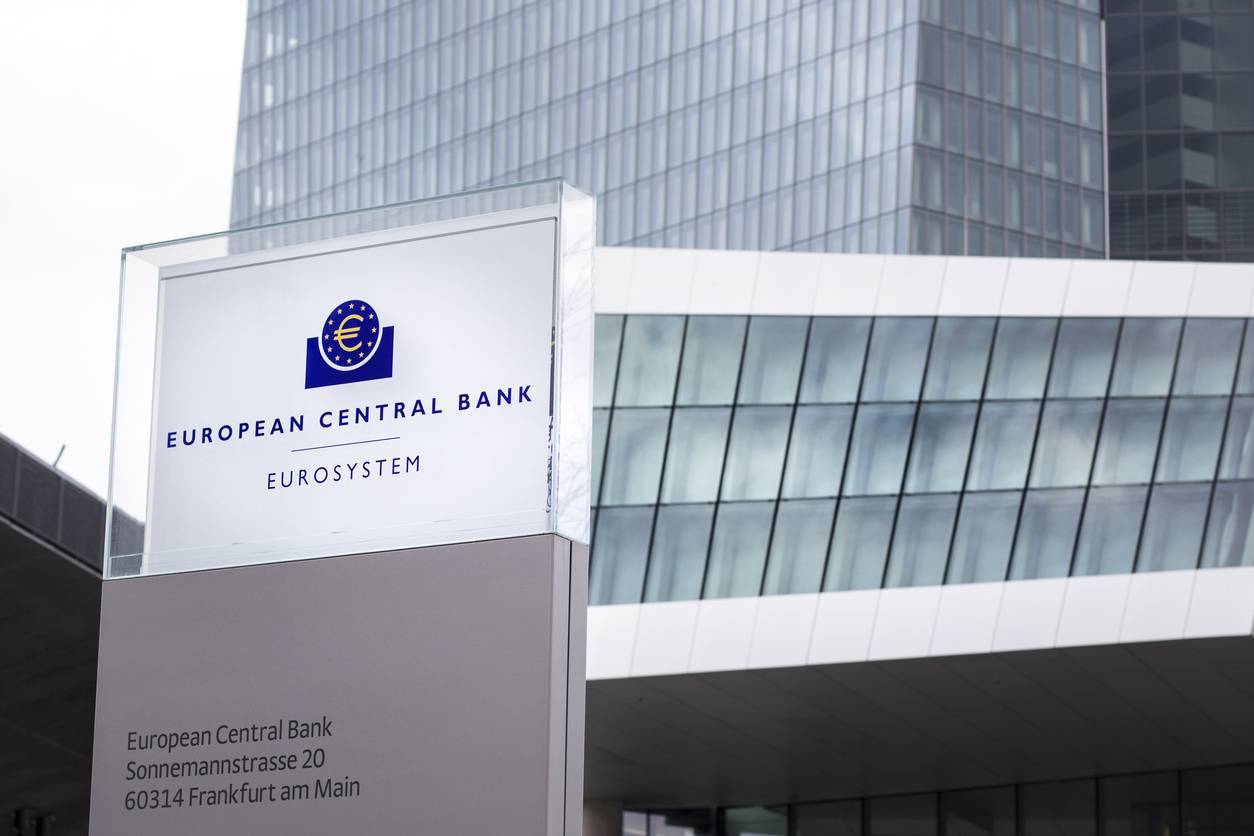 financialounge -  Azad Zangana BCE Mario Draghi quantitative easing Schroders