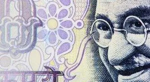 financialounge - banche centrali Craig Botham crescita economica india PIL Reserve Bank of India Schroders