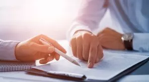 financialounge -  BlackRock geopolitica Patrick M. Liedtke rischio politico settore assicurativo