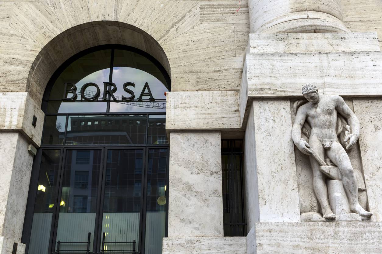 financialounge -  Borsa Italiana Italian Listed Brands mercato del credito Piani Individuali di Risparmio PIR settore bancario utili