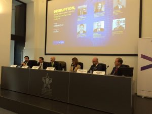 La disruption può attendere: il consulente rimane fondamentale
