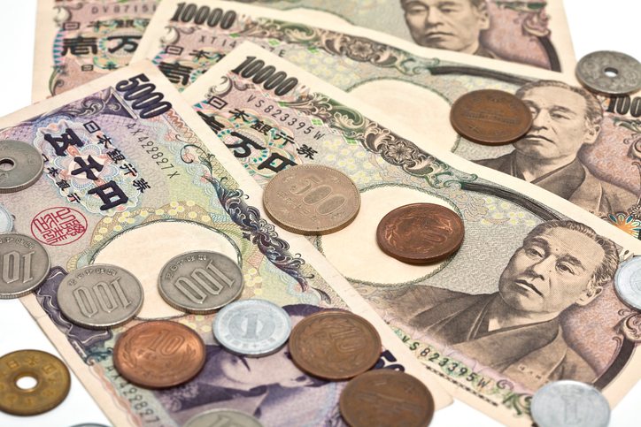 financialounge -  Bank of Japan Candriam giappone Nadège Dufossé Shinzo Abe yen