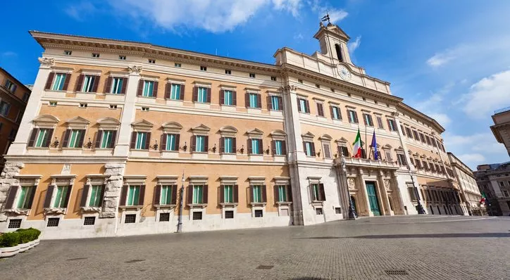 financialounge -  BCE BTP debito pubblico Emmanuel Macron italia Mario Draghi Weekly Bulletin