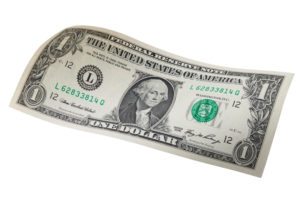 Dollaro USA, i fondamentali di lungo termine dicono che è sopravvalutato