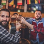 Pub strapieni dopo le riaperture, <br/>Gran Bretagna a corto di birra