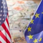 Azioni USA e mercati emergenti per stare lontani dal rischio zona euro
