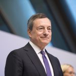 Draghi: “Le banche centrali devono continuare a combattere l’inflazione”