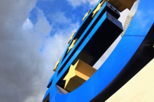 Sull’Eurozona l’ombra di uno scenario di crisi del debito italiano