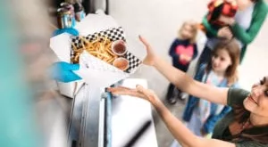 financialounge - FAFH Food Away From Home Pictet Pictet-Nutrition settore alimentare