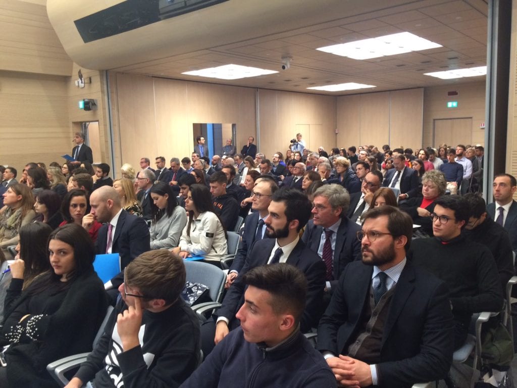 Il pubblico presente all'incontro di Roma