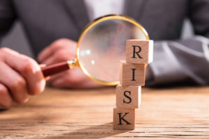 La frenata della ripresa spinge gli asset rischiosi