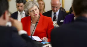 financialounge - Azad Zangana Bank of England Boris Johnson Brexit dimissioni hard Brexit Hermes Investment Management Janet Mui Schroders sterlina Theresa May