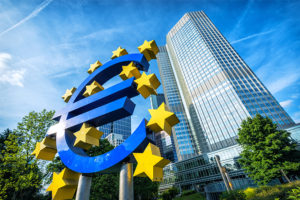Eurozona, l’orizzonte è “tassi bassi a lungo”