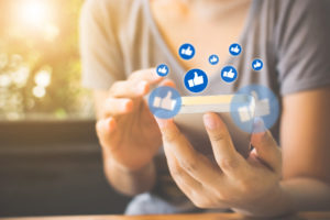 Colossi tech Usa sotto tiro, ma Facebook continuerà a crescere