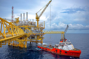Petrolio, Russia e Arabia Saudita d’accordo sul prolungamento dei tagli