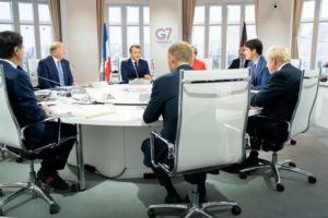 Un G7 unito dalla volontà di non farsi del male