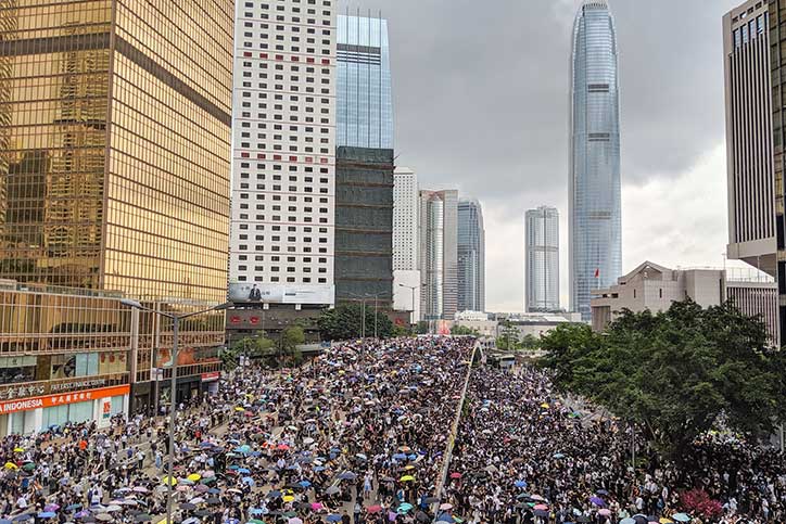 financialounge -  cina dazi Guerra commerciale Hong Kong