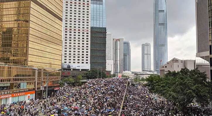financialounge -  cina dazi Guerra commerciale Hong Kong