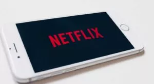 financialounge - Amazon netflix streaming tecnologia trimestrali Usa