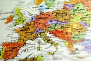 Mercati, AllianceBernstein: scenario favorevole per le obbligazioni europee