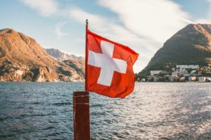 Ricchezza private: obiettivo 920 miliardi in Italia, Svizzera nel mirino