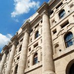 Le Borse limitano le perdite, Piazza Affari chiude poco sotto la parità