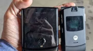 financialounge - lenovo motorola razr