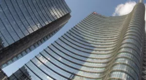 financialounge - crisi De MIcheli esuberi governo Unicredit