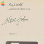 Asta record per un floppy firmato Steve Jobs