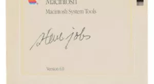 financialounge -  Apple asta floppy disk Steve Jobs