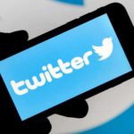 Twitter e Facebook crollano in Borsa dopo aver bloccato Trump