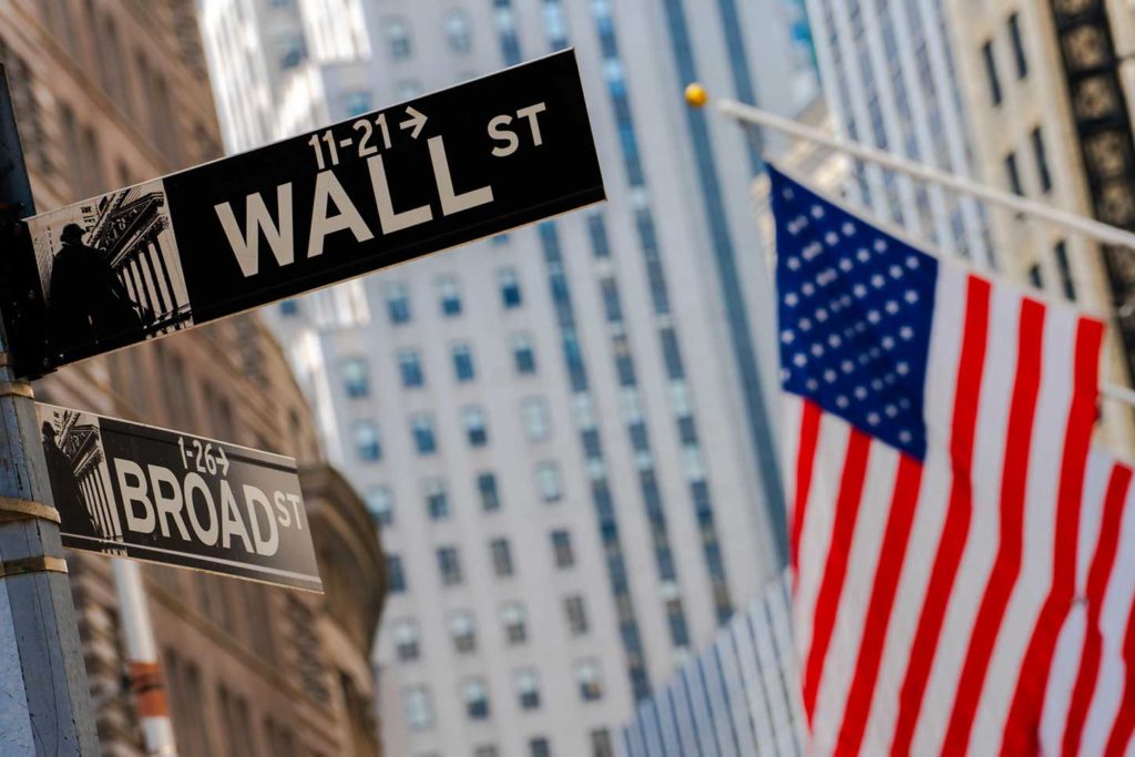 financialounge -  donald Trump Wall Street