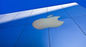 financialounge -  Apple Apple Via del Corso hi tech Roma tecnologia