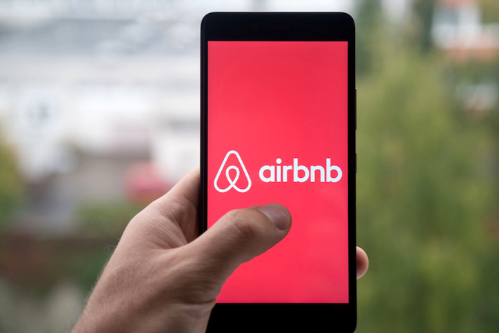 financialounge -  Airbnb borsa Bullettin IPO Morning News smart tecnologia