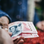 Coronavirus, si iniziano a sterilizzare le banconote 