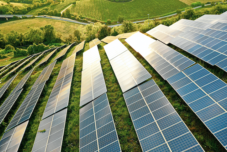 financialounge -  energia solare investimenti Mark Lacey Schroders