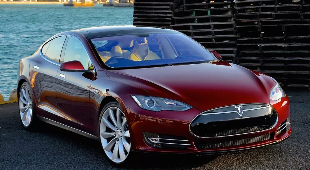 financialounge - SEC Tesla Wall Street