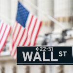 Il coronavirus non fa paura a Wall Street: apertura positiva dopo il crollo della Borsa cinese